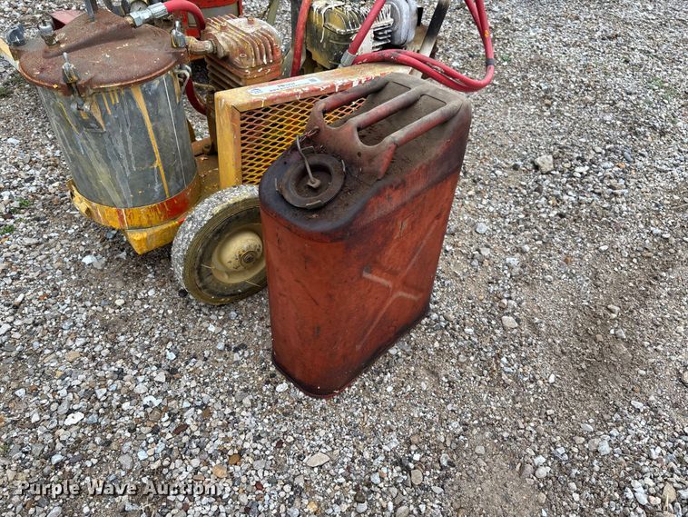 image for item FB3207 (2) paint sprayers