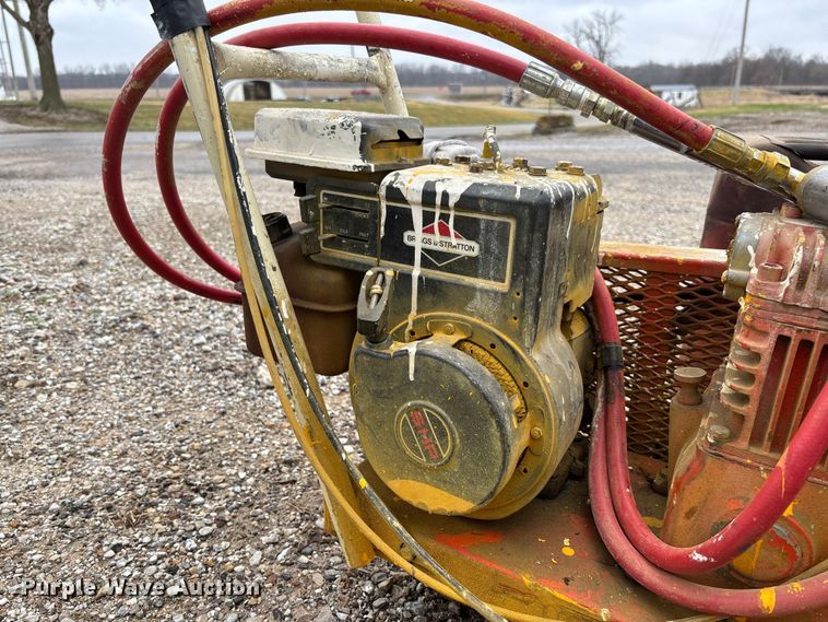 image for item FB3207 (2) paint sprayers