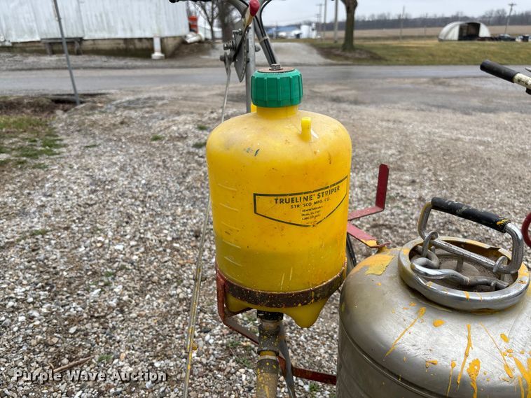 image for item FB3207 (2) paint sprayers