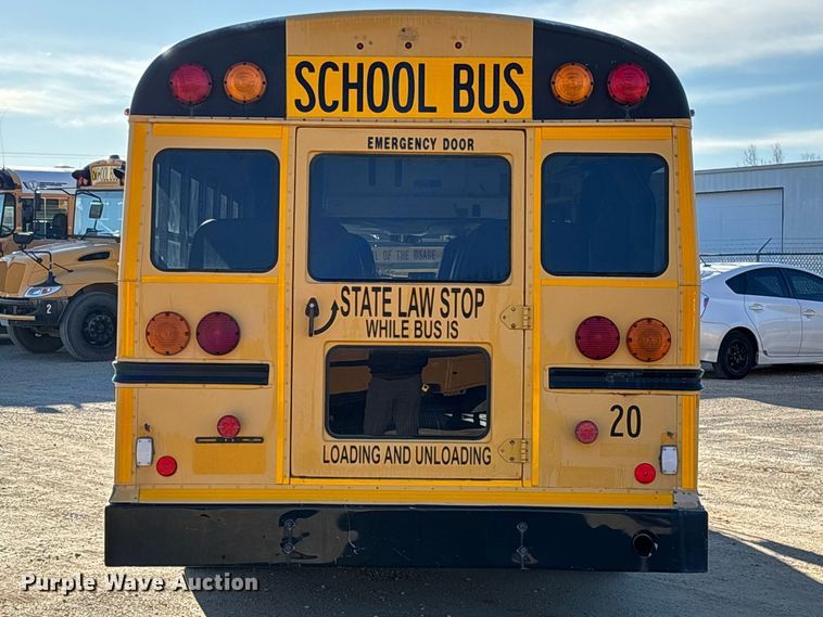 image for item FB3221 2004 Chevrolet Express 3500 school bus