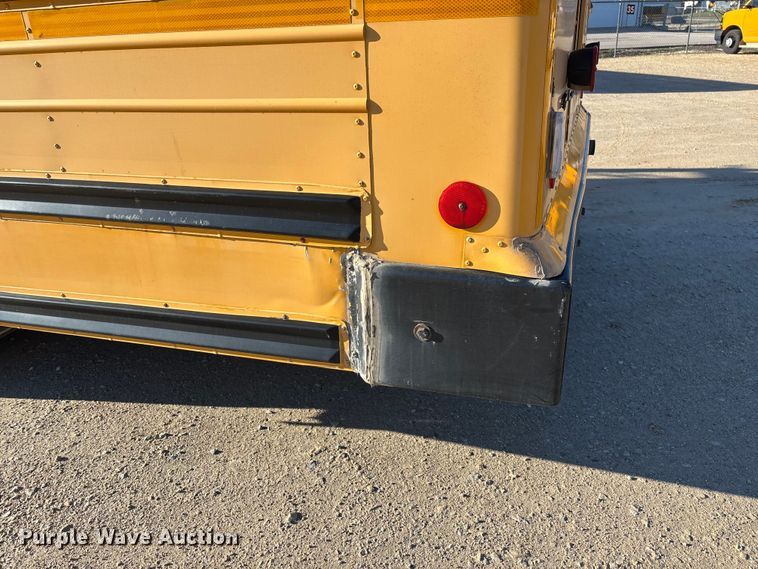 image for item FB3221 2004 Chevrolet Express 3500 school bus