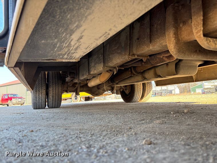 image for item FB3221 2004 Chevrolet Express 3500 school bus