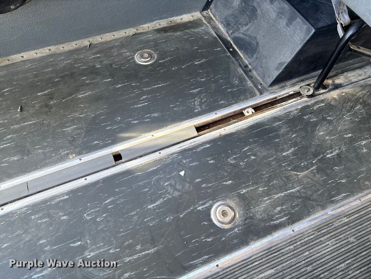 image for item FB3221 2004 Chevrolet Express 3500 school bus