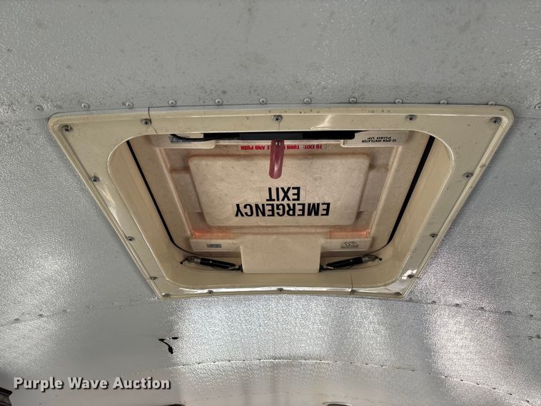 image for item FB3221 2004 Chevrolet Express 3500 school bus