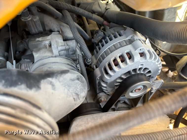 image for item FB3221 2004 Chevrolet Express 3500 school bus