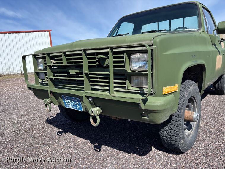 image for item FB3224 1986 Chevrolet K20 pickup truck