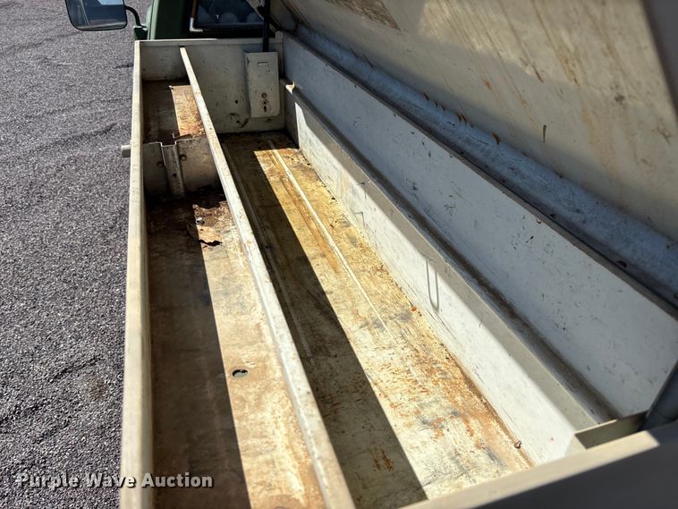 image for item FB3224 1986 Chevrolet K20 pickup truck