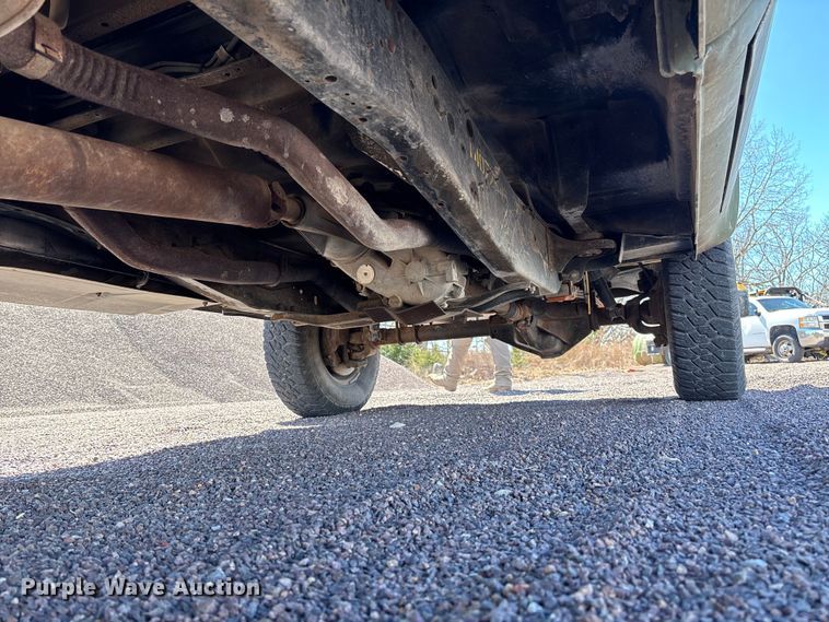 image for item FB3224 1986 Chevrolet K20 pickup truck