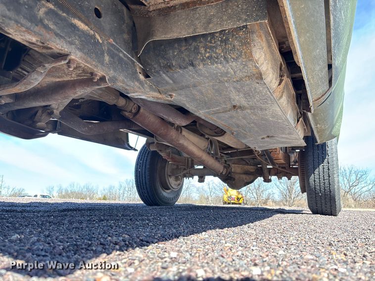 image for item FB3224 1986 Chevrolet K20 pickup truck