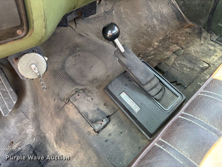 image for item FB3224 1986 Chevrolet K20 pickup truck