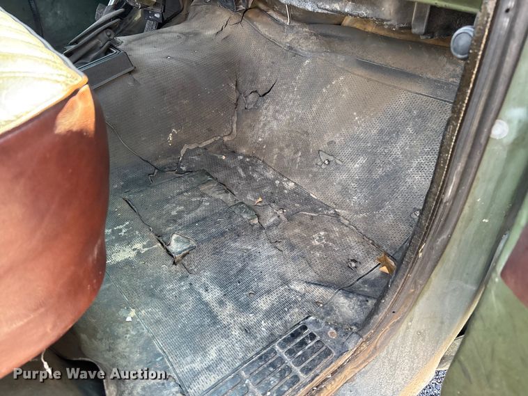 image for item FB3224 1986 Chevrolet K20 pickup truck