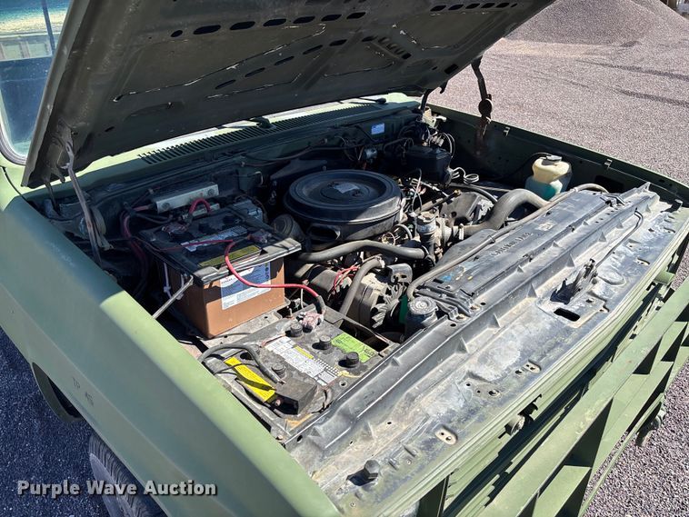 image for item FB3224 1986 Chevrolet K20 pickup truck