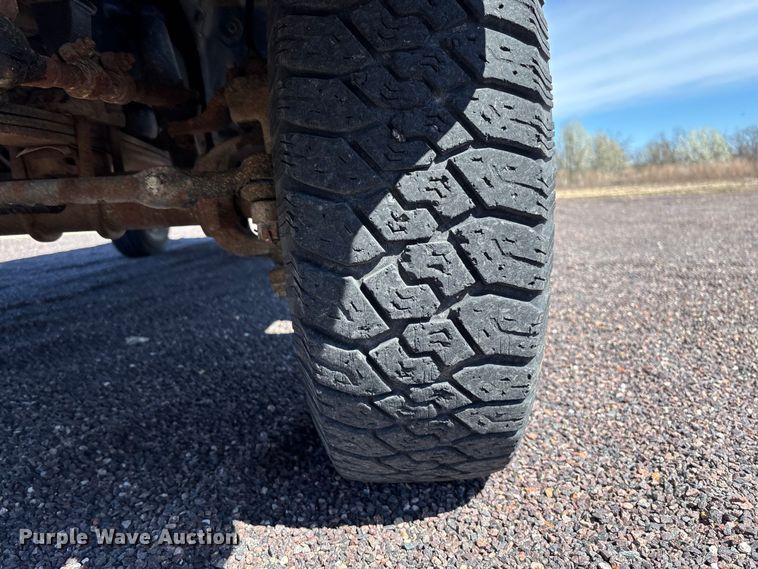 image for item FB3224 1986 Chevrolet K20 pickup truck