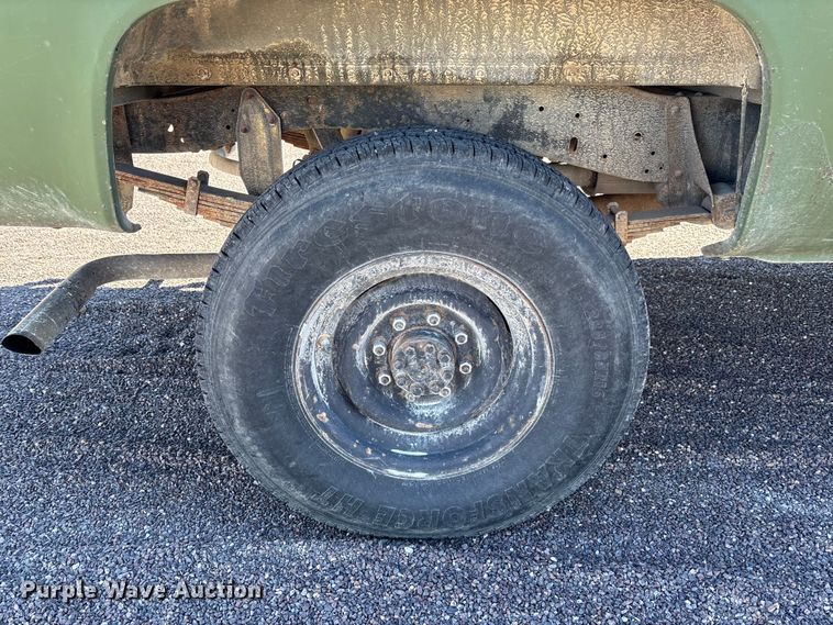 image for item FB3224 1986 Chevrolet K20 pickup truck