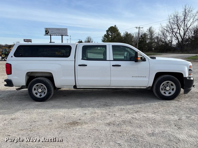 image for item FB3232 2017 Chevrolet Silverado 1500 Crew Cab pickup truck