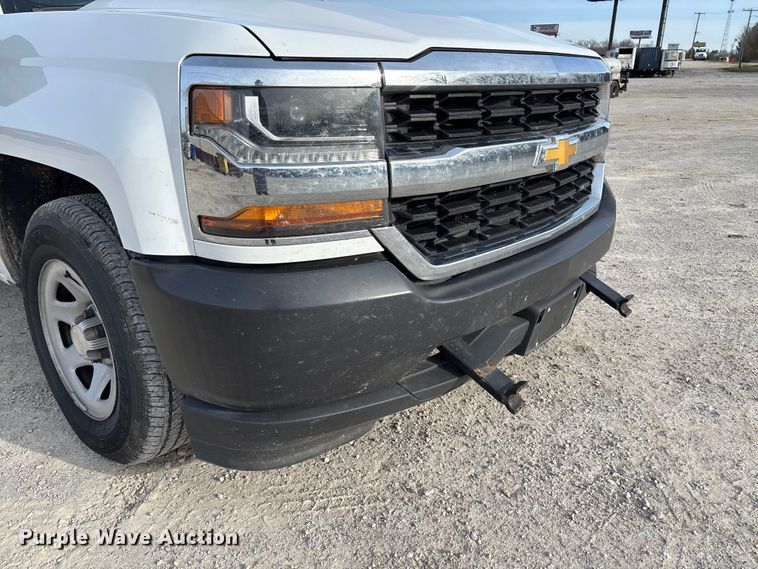 image for item FB3232 2017 Chevrolet Silverado 1500 Crew Cab pickup truck
