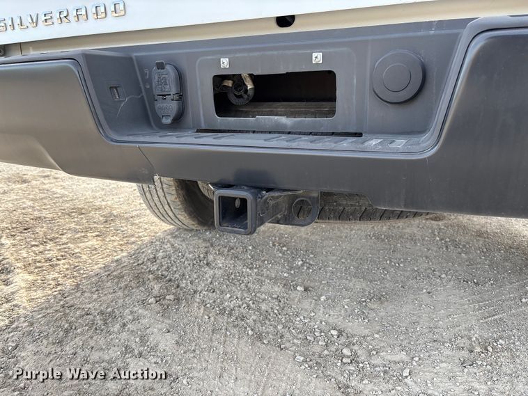 image for item FB3232 2017 Chevrolet Silverado 1500 Crew Cab pickup truck