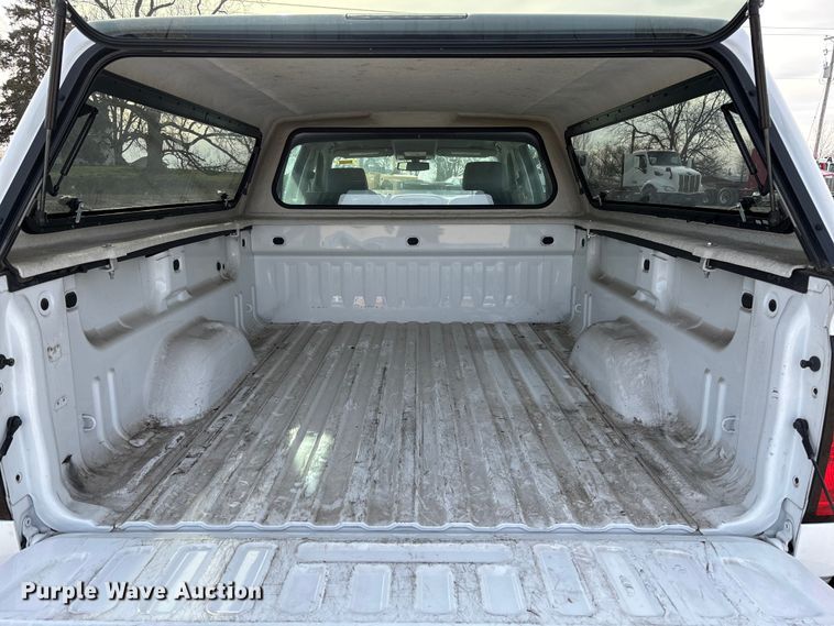 image for item FB3232 2017 Chevrolet Silverado 1500 Crew Cab pickup truck