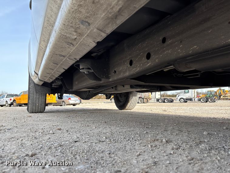 image for item FB3232 2017 Chevrolet Silverado 1500 Crew Cab pickup truck