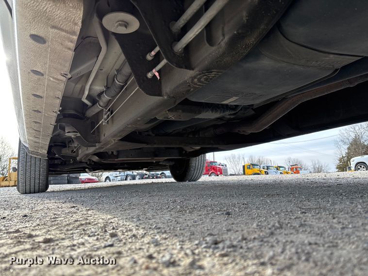 image for item FB3232 2017 Chevrolet Silverado 1500 Crew Cab pickup truck