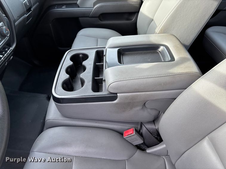 image for item FB3232 2017 Chevrolet Silverado 1500 Crew Cab pickup truck