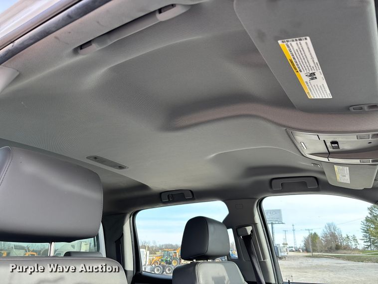 image for item FB3232 2017 Chevrolet Silverado 1500 Crew Cab pickup truck