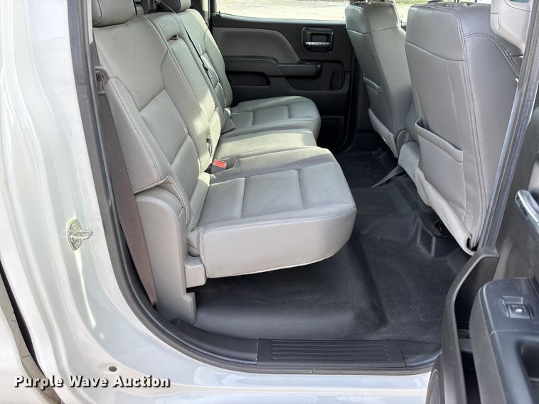 image for item FB3232 2017 Chevrolet Silverado 1500 Crew Cab pickup truck