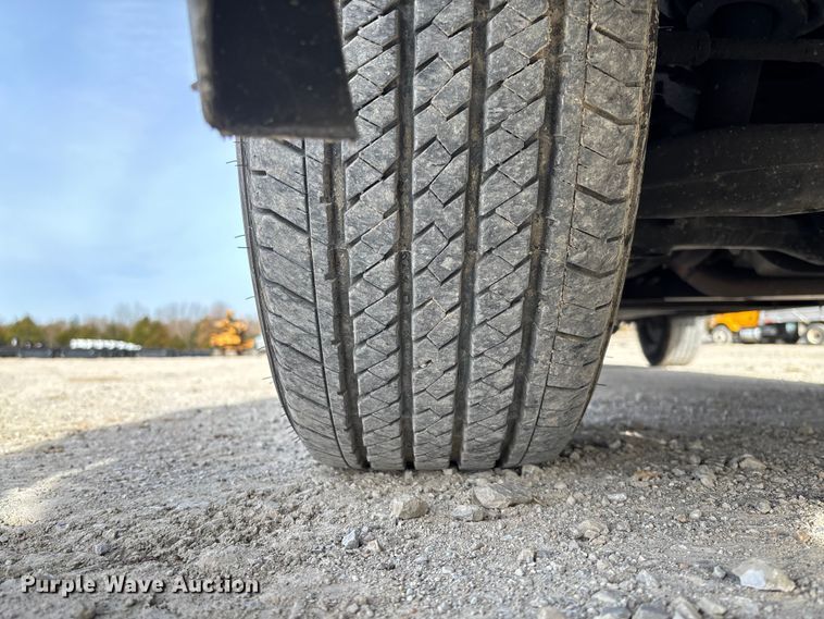 image for item FB3232 2017 Chevrolet Silverado 1500 Crew Cab pickup truck