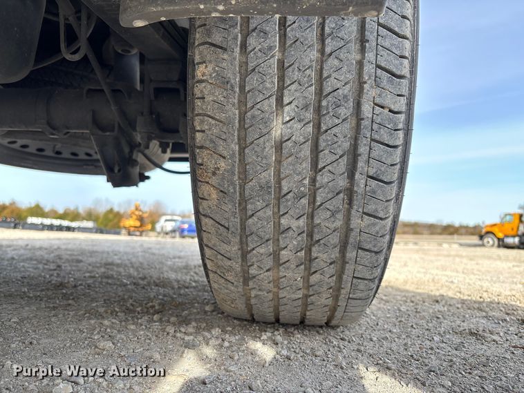 image for item FB3232 2017 Chevrolet Silverado 1500 Crew Cab pickup truck