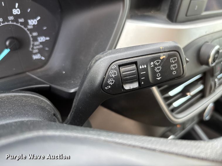 image for item FB3233 2021 Ford Escape SUV