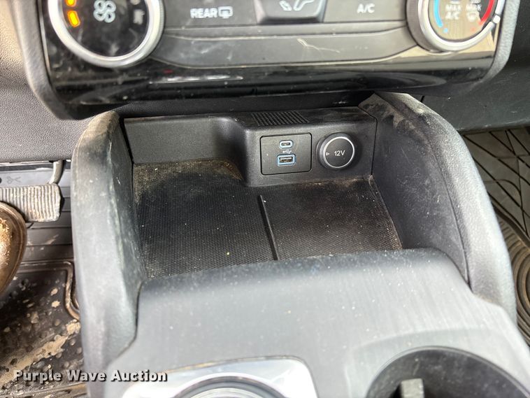 image for item FB3233 2021 Ford Escape SUV