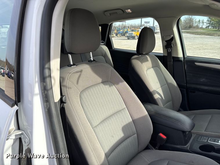 image for item FB3233 2021 Ford Escape SUV