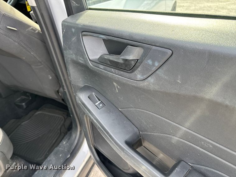 image for item FB3233 2021 Ford Escape SUV