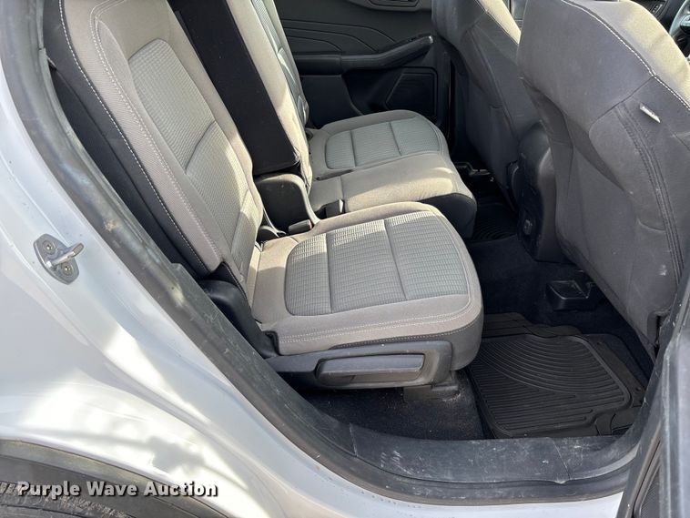 image for item FB3233 2021 Ford Escape SUV