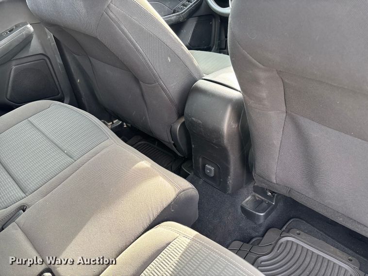 image for item FB3233 2021 Ford Escape SUV