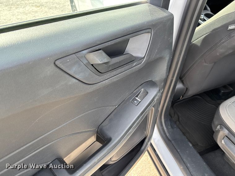 image for item FB3233 2021 Ford Escape SUV