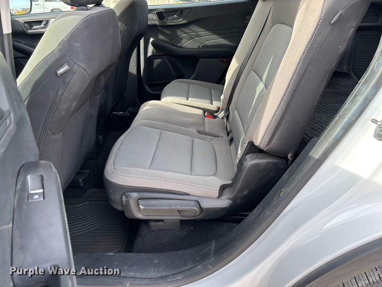 image for item FB3233 2021 Ford Escape SUV