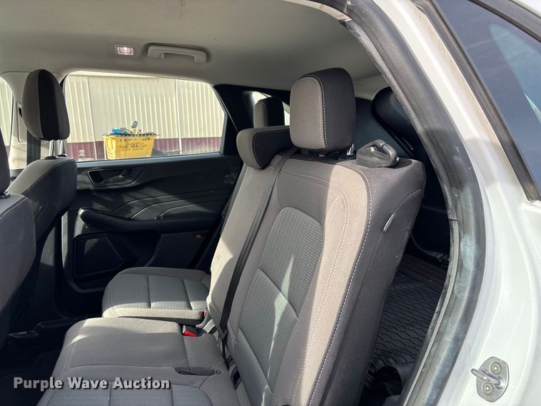 image for item FB3233 2021 Ford Escape SUV