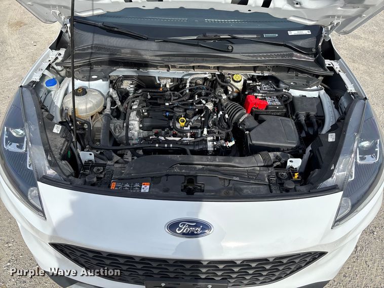 image for item FB3233 2021 Ford Escape SUV