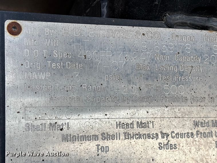 image for item FB3234 2008 International 7400 oil distributor truck