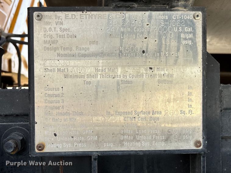 image for item FB3235 2008 International 7400 oil distributor truck