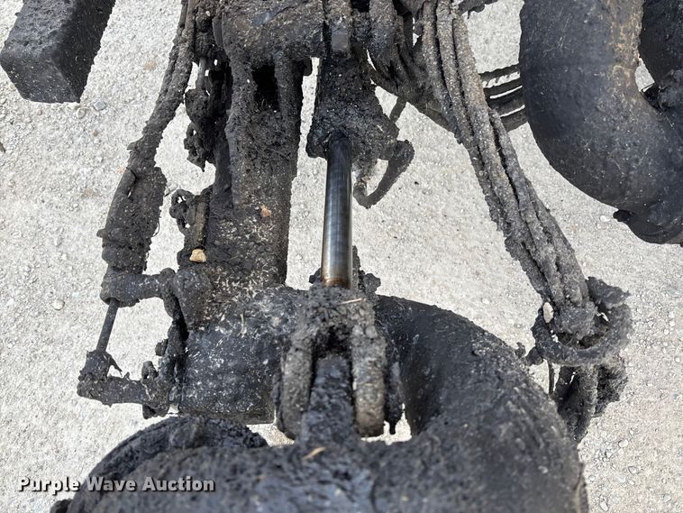 image for item FB3235 2008 International 7400 oil distributor truck