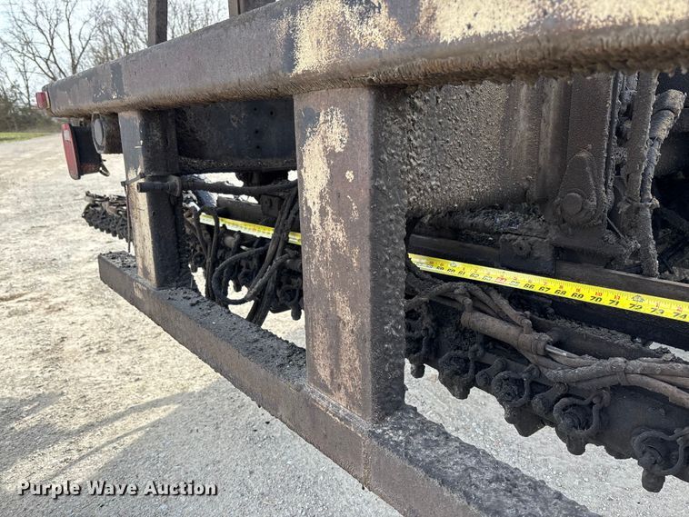 image for item FB3235 2008 International 7400 oil distributor truck