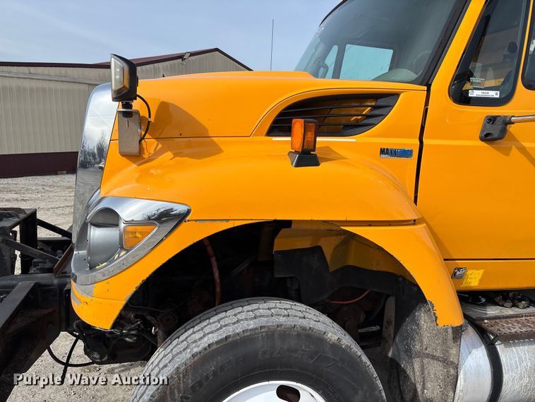 image for item FB3236 2013 International 7500 dump truck