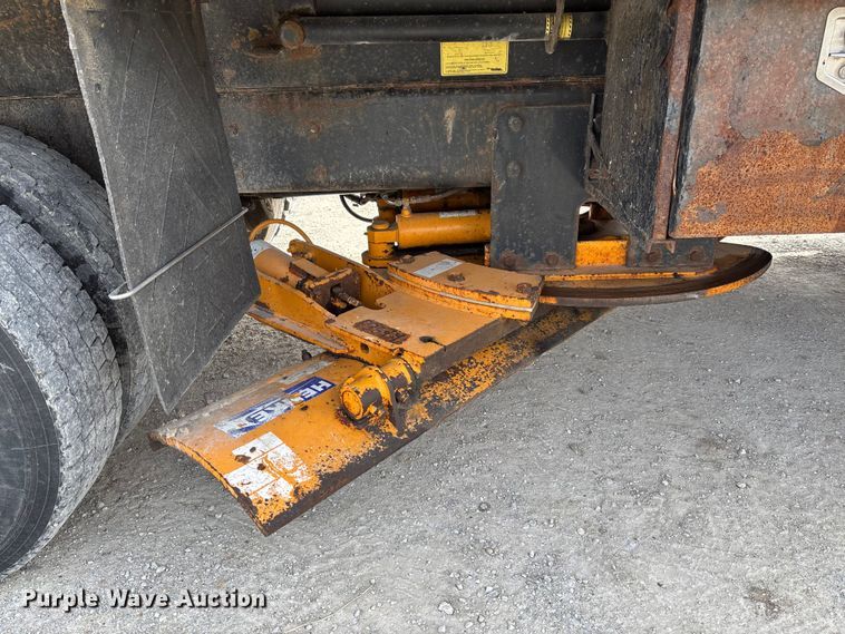 image for item FB3236 2013 International 7500 dump truck