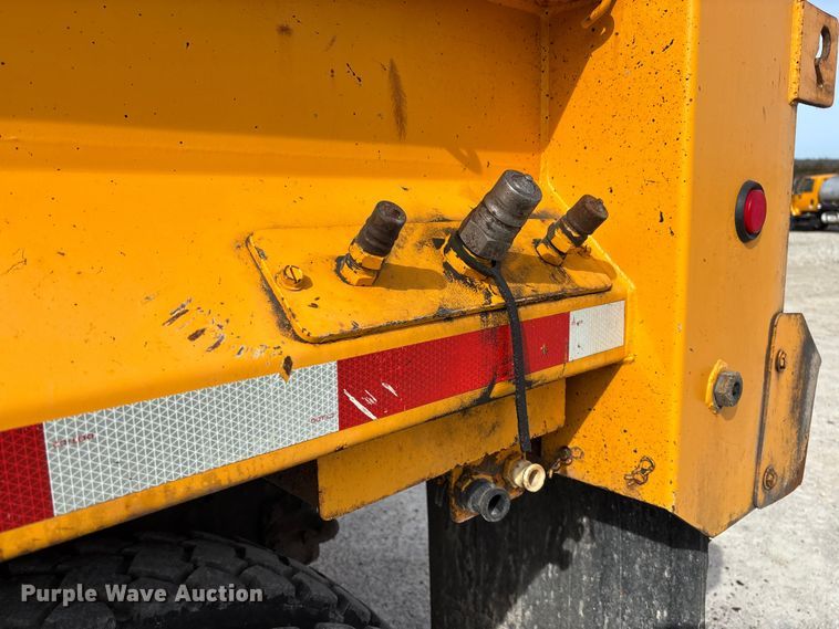 image for item FB3236 2013 International 7500 dump truck