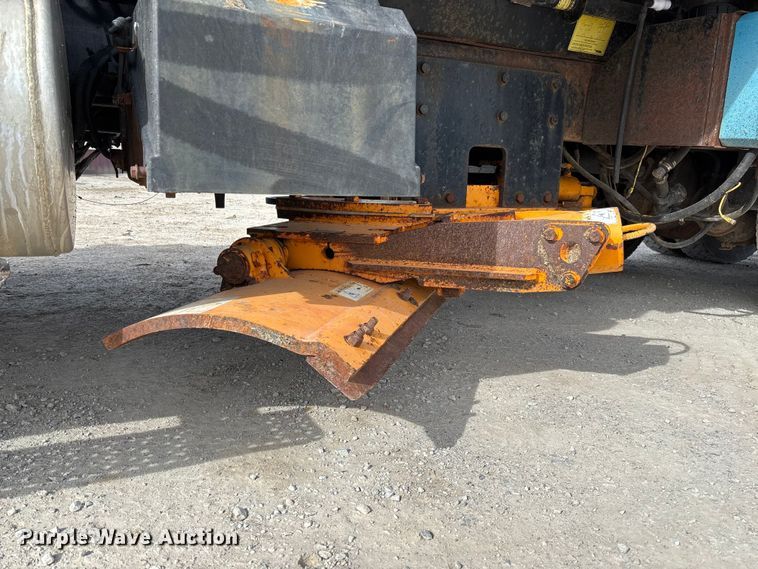 image for item FB3236 2013 International 7500 dump truck