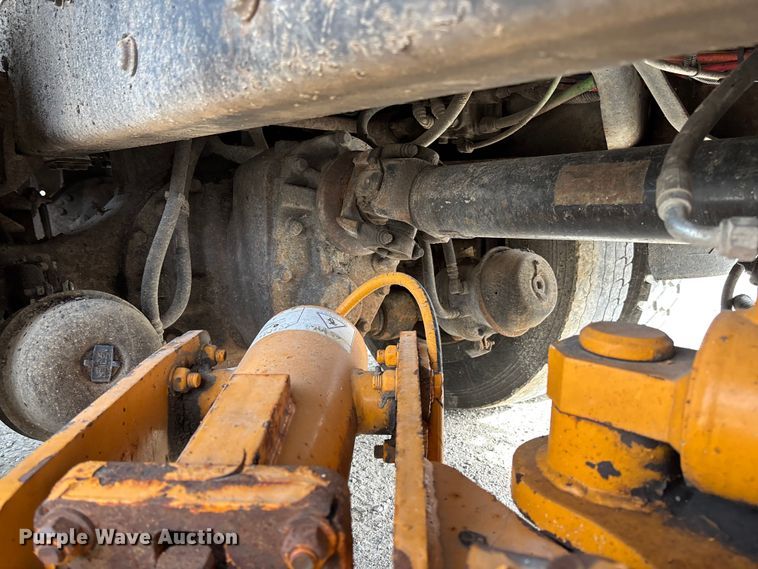 image for item FB3236 2013 International 7500 dump truck