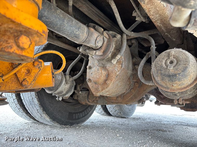 image for item FB3236 2013 International 7500 dump truck