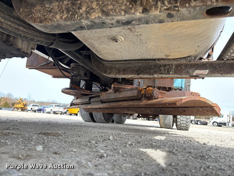 image for item FB3236 2013 International 7500 dump truck